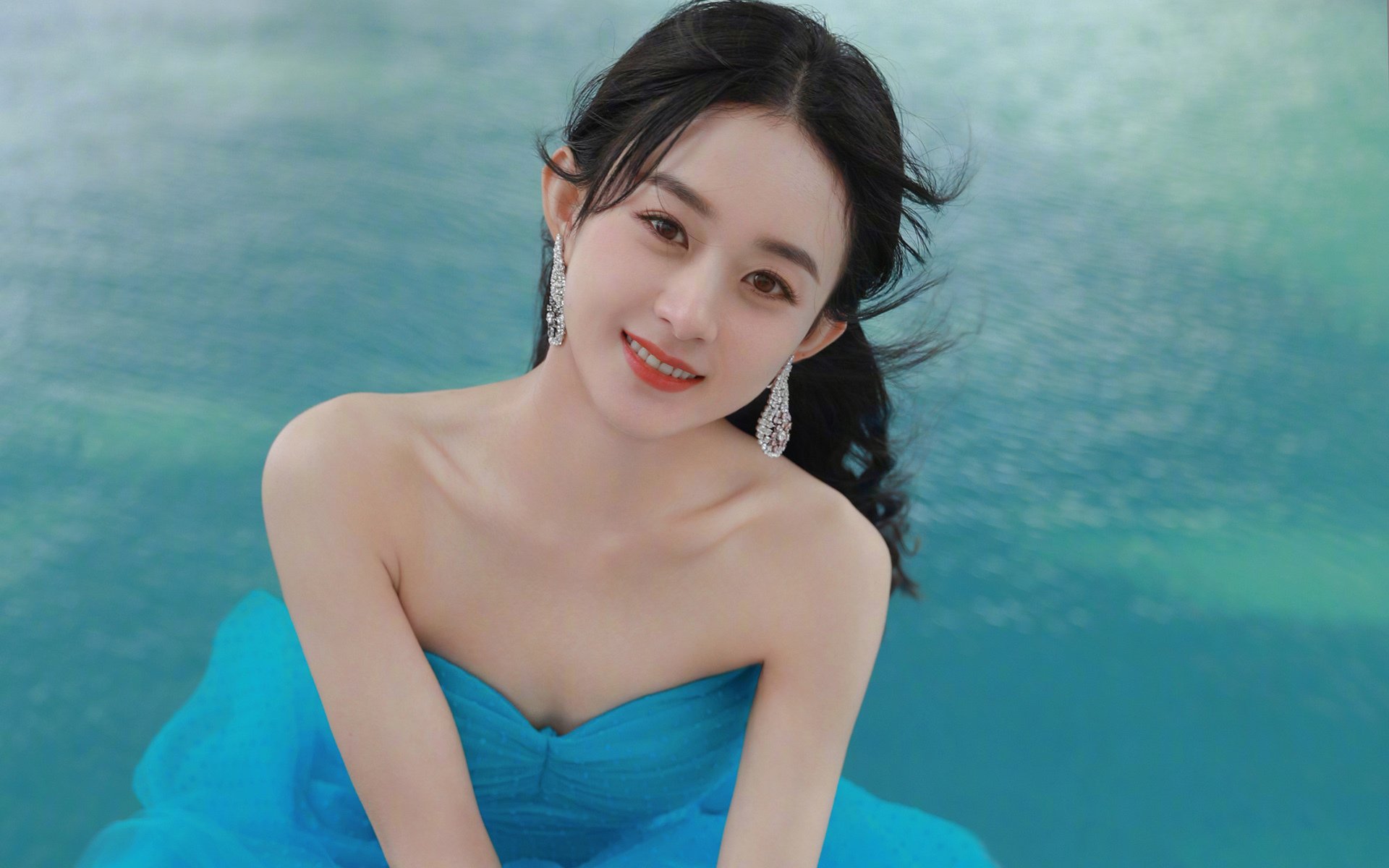 “足球明星的中国之旅:访谈与专栏”,足球明星(中国)